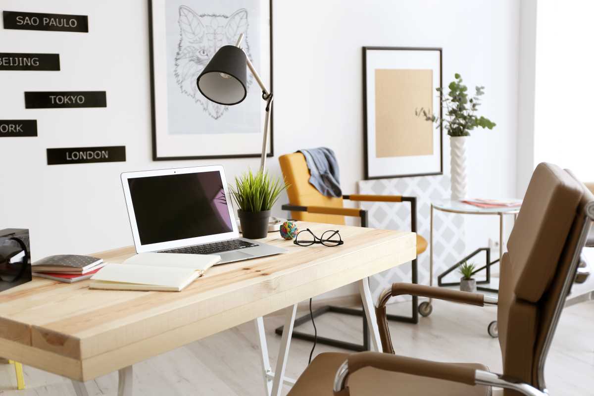 12 Office Accessories That Make Your Home Setup Jealous 