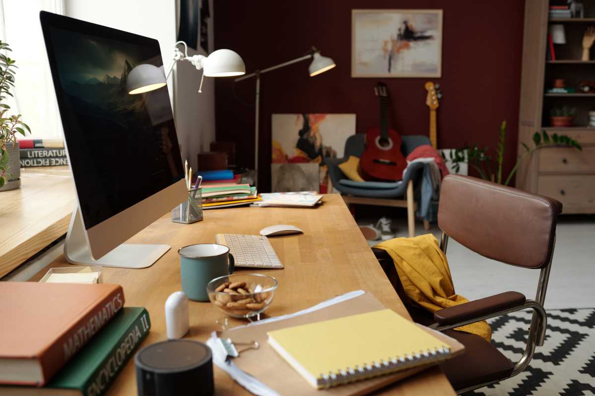 Budget-Friendly Upgrades for a More Professional Home Office 